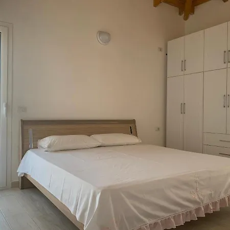 Mini Penthouse Olympe Mavrove