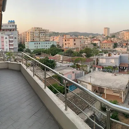 Mini Penthouse Olympe Mavrove 公寓